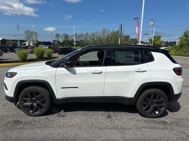 2025 Jeep Compass Limited photo 3