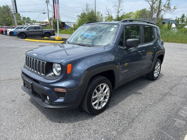 2023 Jeep Renegade Latitude Upland photo 3
