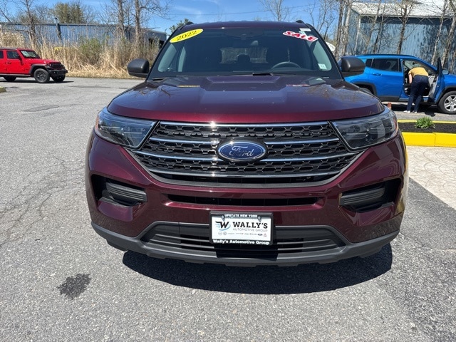 Used 2022 Ford Explorer XLT with VIN 1FMSK8DH8NGA44808 for sale in Amsterdam, NY