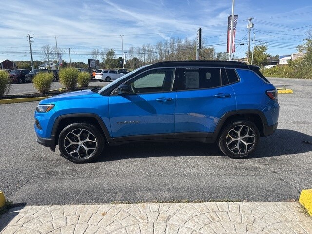2024 Jeep Compass Limited photo 4
