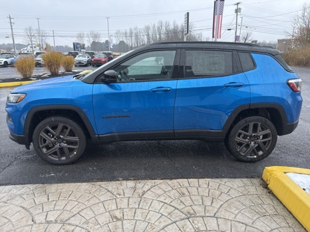 New 2026 Jeep Compass LIMITED ALTITUDE 4X4 Sport Utility