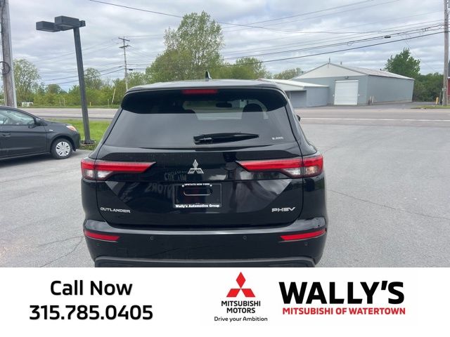 2025 Mitsubishi Outlander PHEV ES photo 4