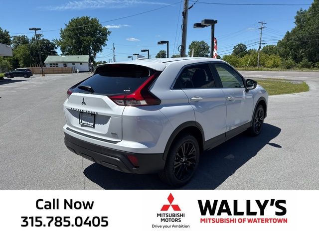 2025 Mitsubishi Eclipse Cross LE photo 2