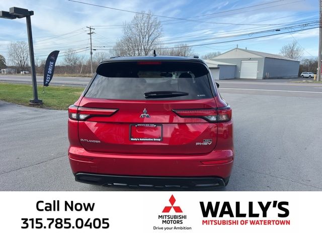 2025 Mitsubishi Outlander PHEV SEL Black Edition photo 2