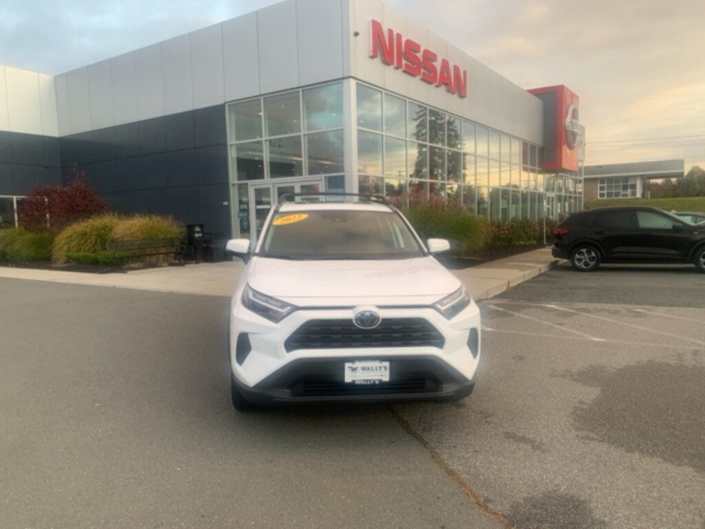 Used 2022 Toyota RAV4 Hybrid XLE SUV