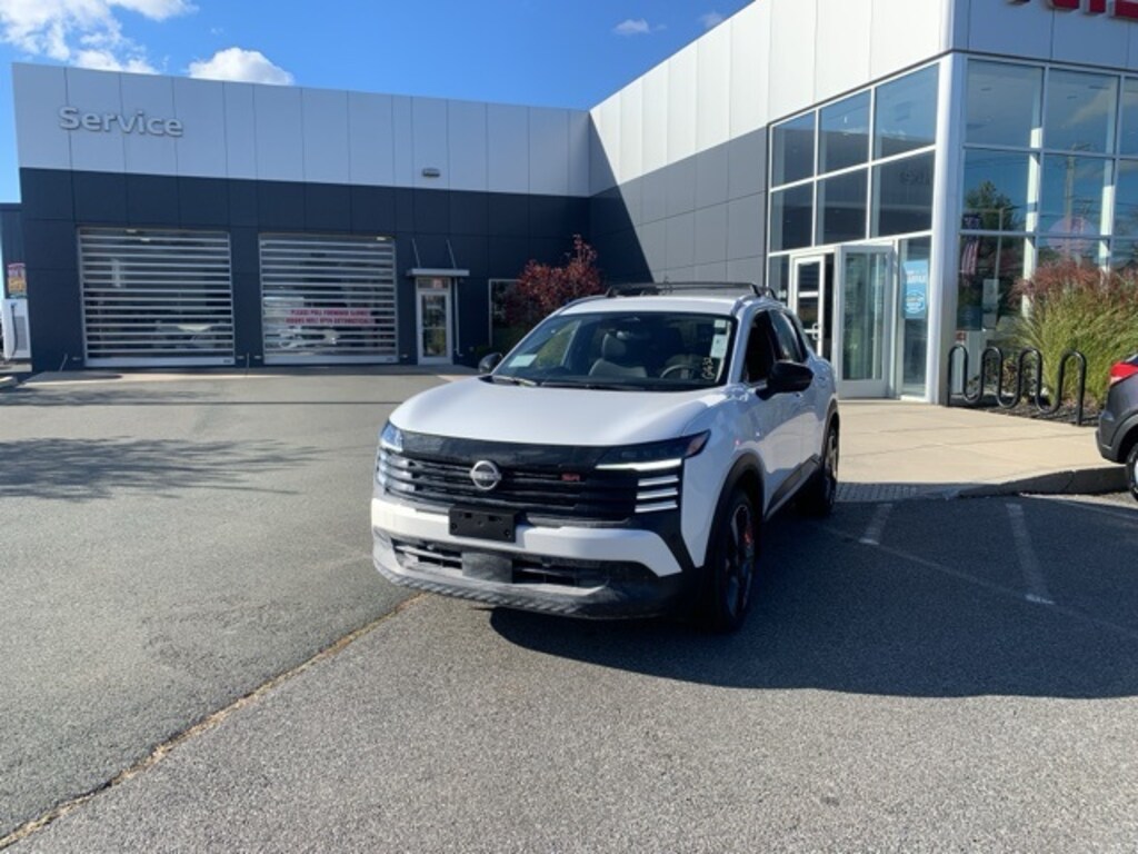 New 2026 Nissan Kicks SR SUV