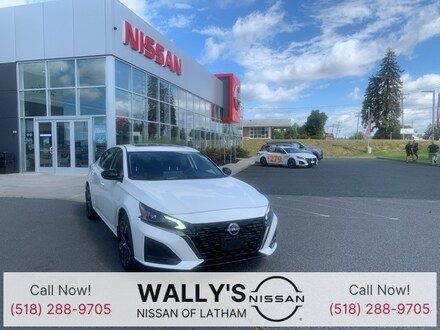 2025 Nissan Altima SR Sedan