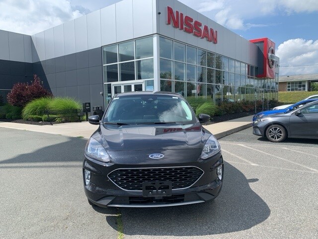2022 Ford Escape SEL photo 2