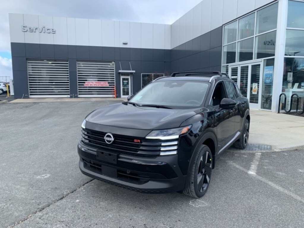 New 2025 Nissan Kicks SR SUV