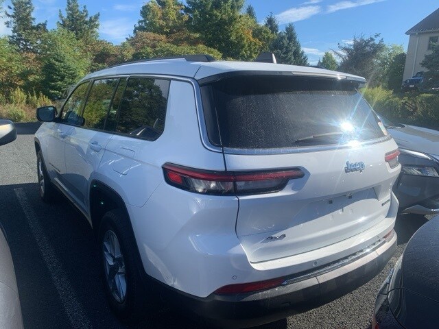 2023 Jeep Grand Cherokee Laredo photo 4
