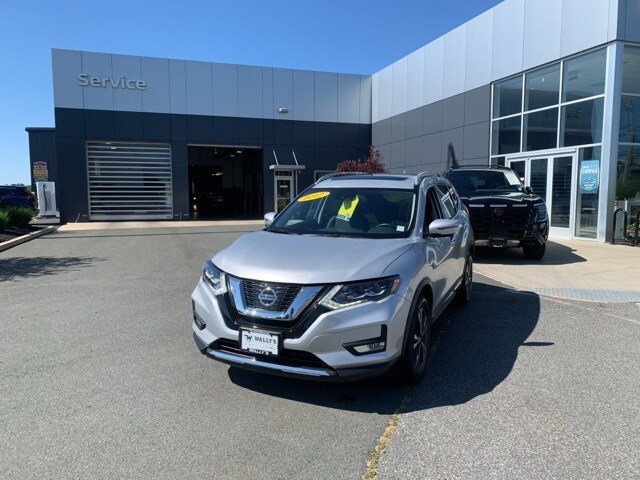 2017 Nissan Rogue SL photo 3