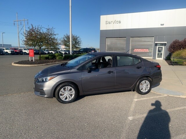 2020 Nissan Versa 1.6 S photo 2