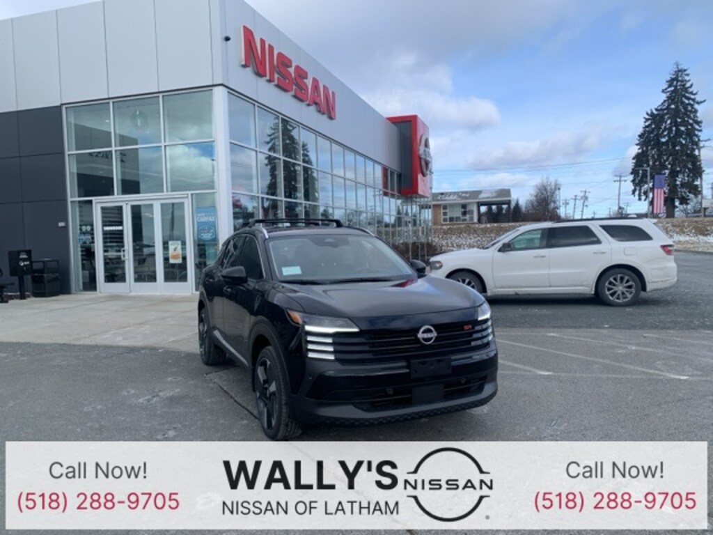 New 2025 Nissan Kicks SR SUV