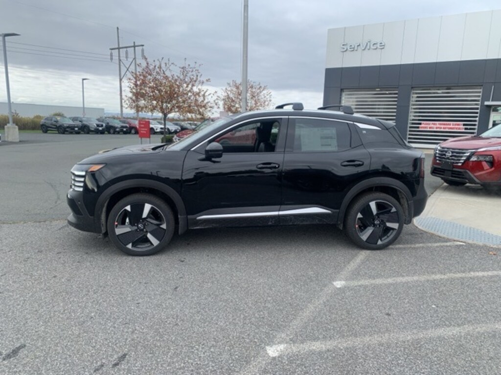 New 2026 Nissan Kicks SR SUV