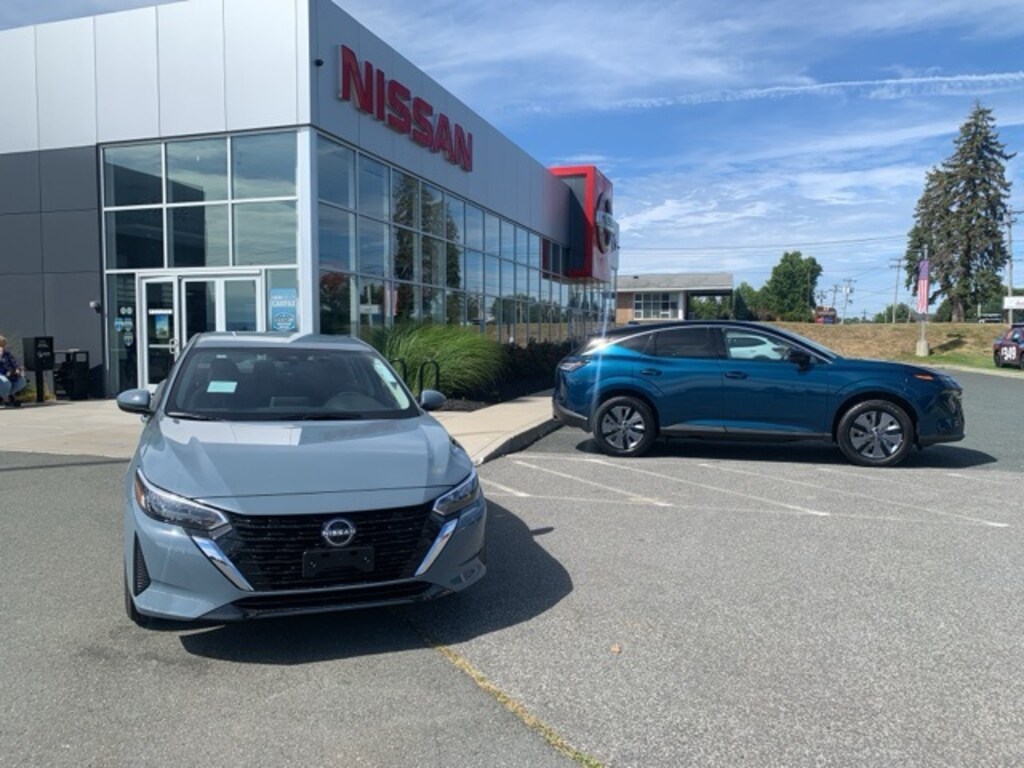 New 2025 Nissan Sentra SV Sedan