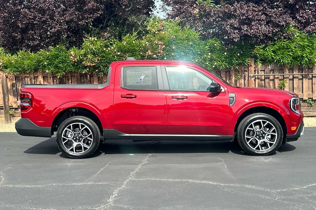 New 2025 Ford Maverick Lariat® TRUCK