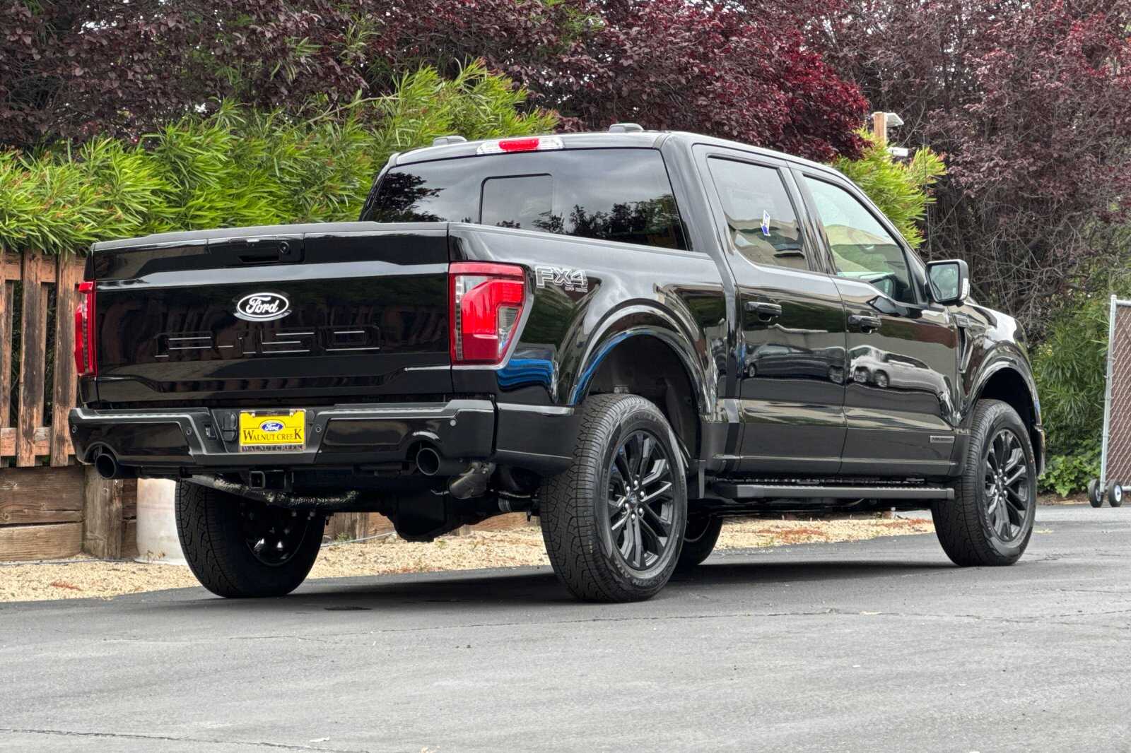 2025 Ford F-150 XLT photo 4