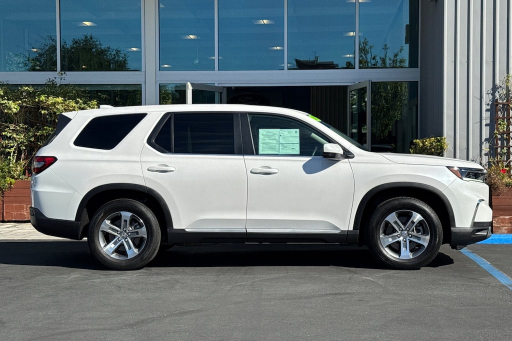 Used 2025 Honda Pilot EX-L 4D Sport Utility SUV