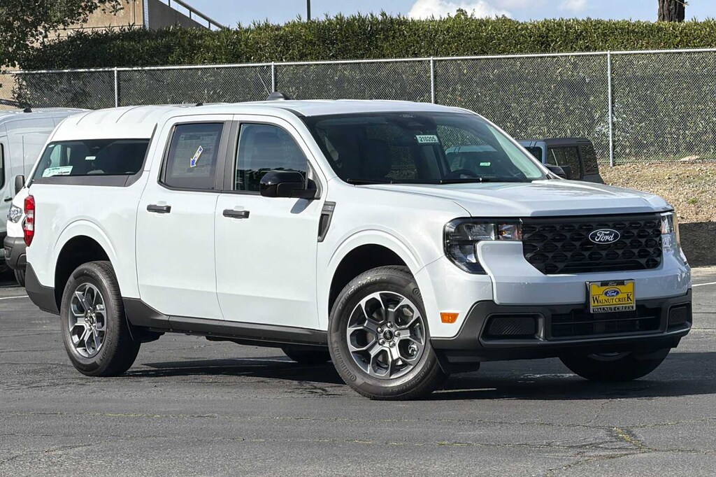 New 2026 Ford Maverick XLT TRUCK