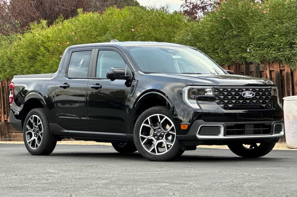 New 2025 Ford Maverick Lariat TRUCK