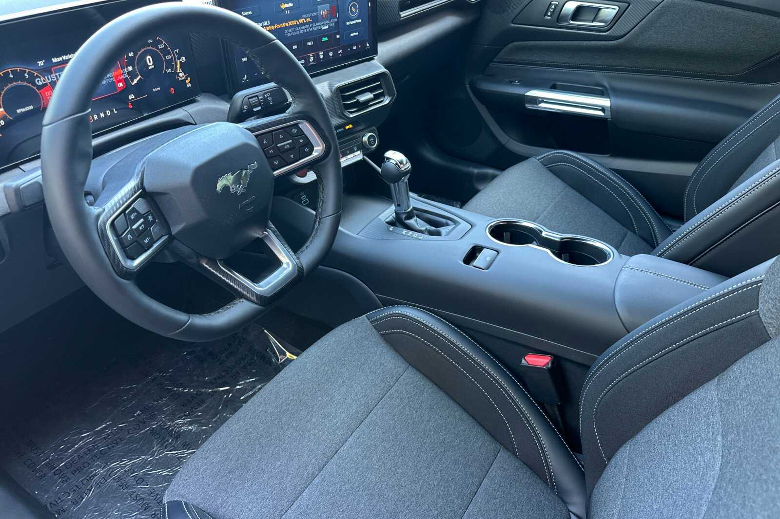 2025 Ford Mustang EcoBoost Fastback - Photo 7