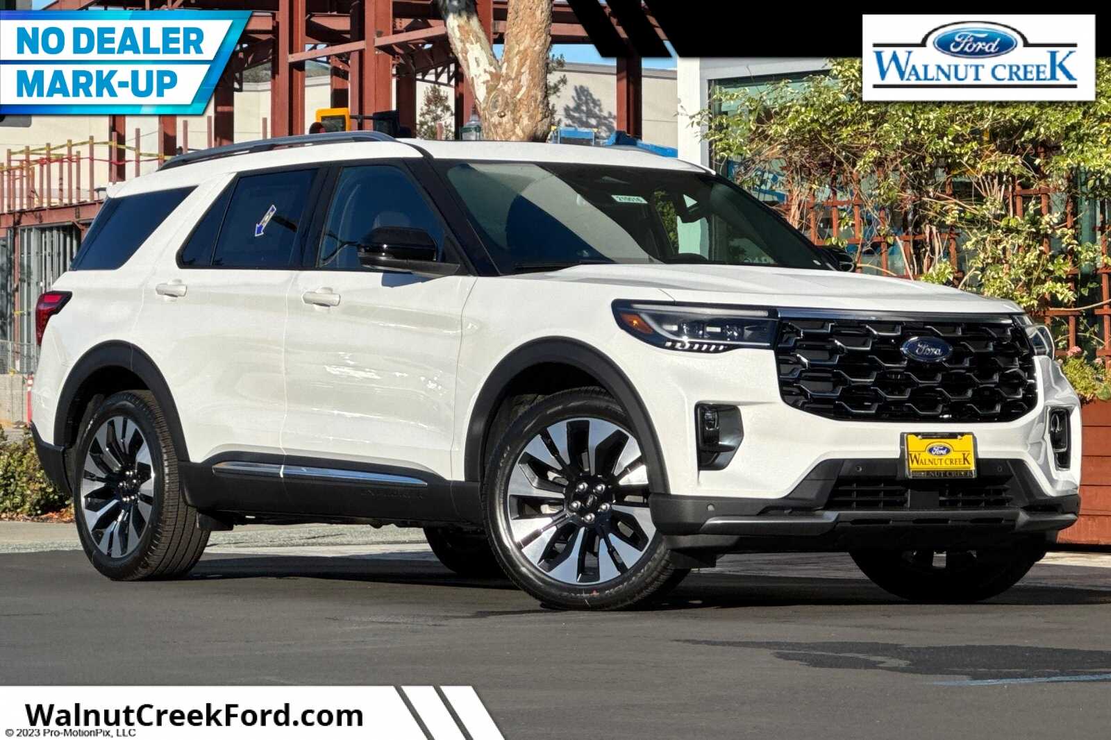 2026 Ford Explorer Platinum's photo