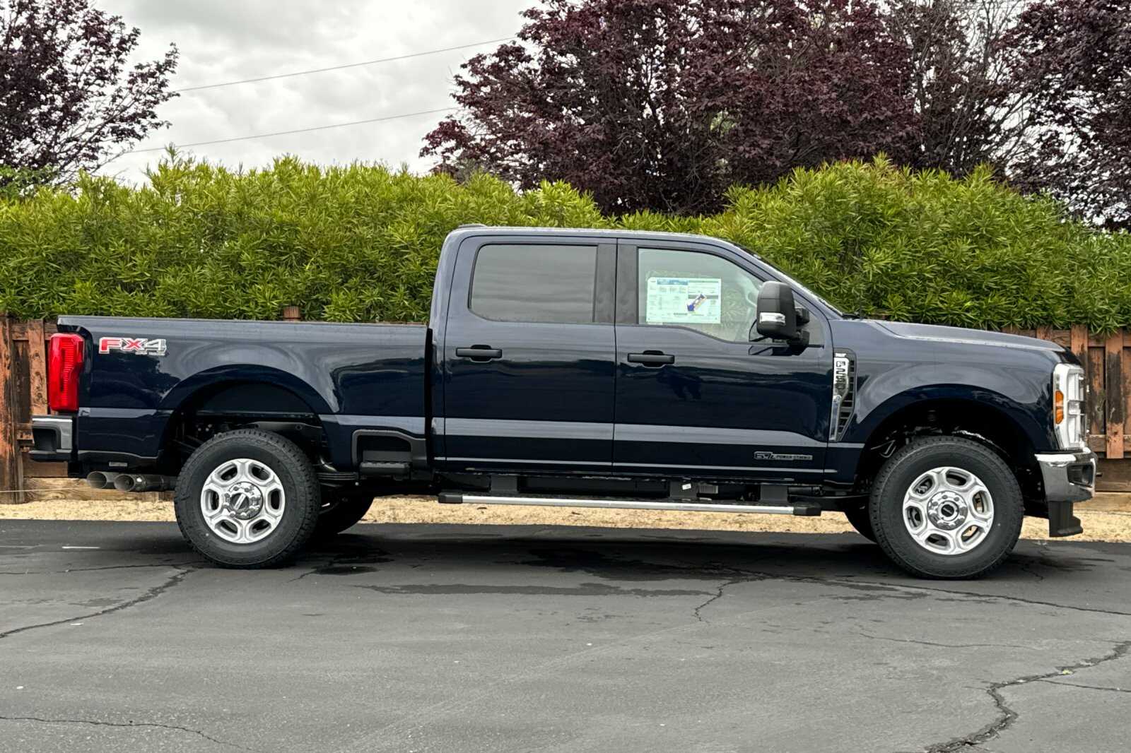 2025 Ford F-250 XLT photo 3