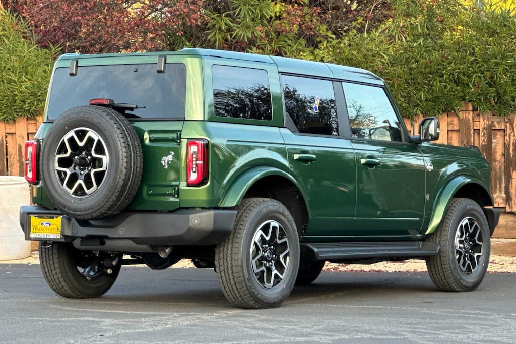 New 2025 Ford Bronco Outer Banks SUV