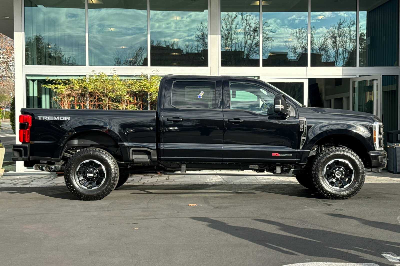 2026 Ford F-350 Super Duty Platinum