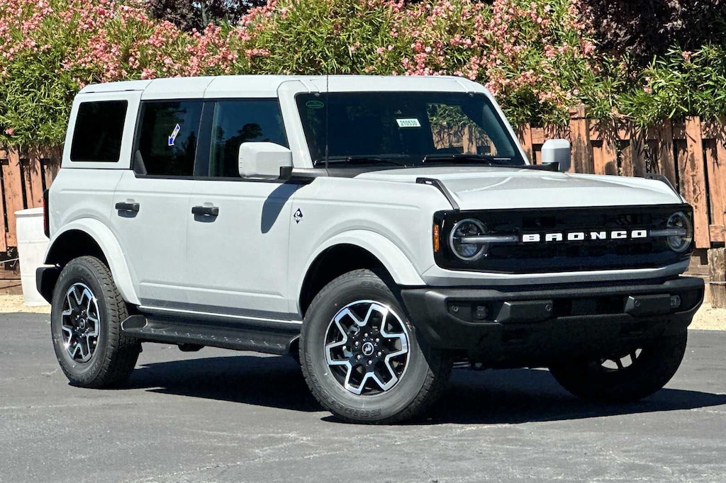 New 2026 Ford Bronco Outer Banks® SUV