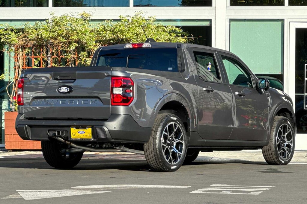 New 2025 Ford Maverick Lariat TRUCK
