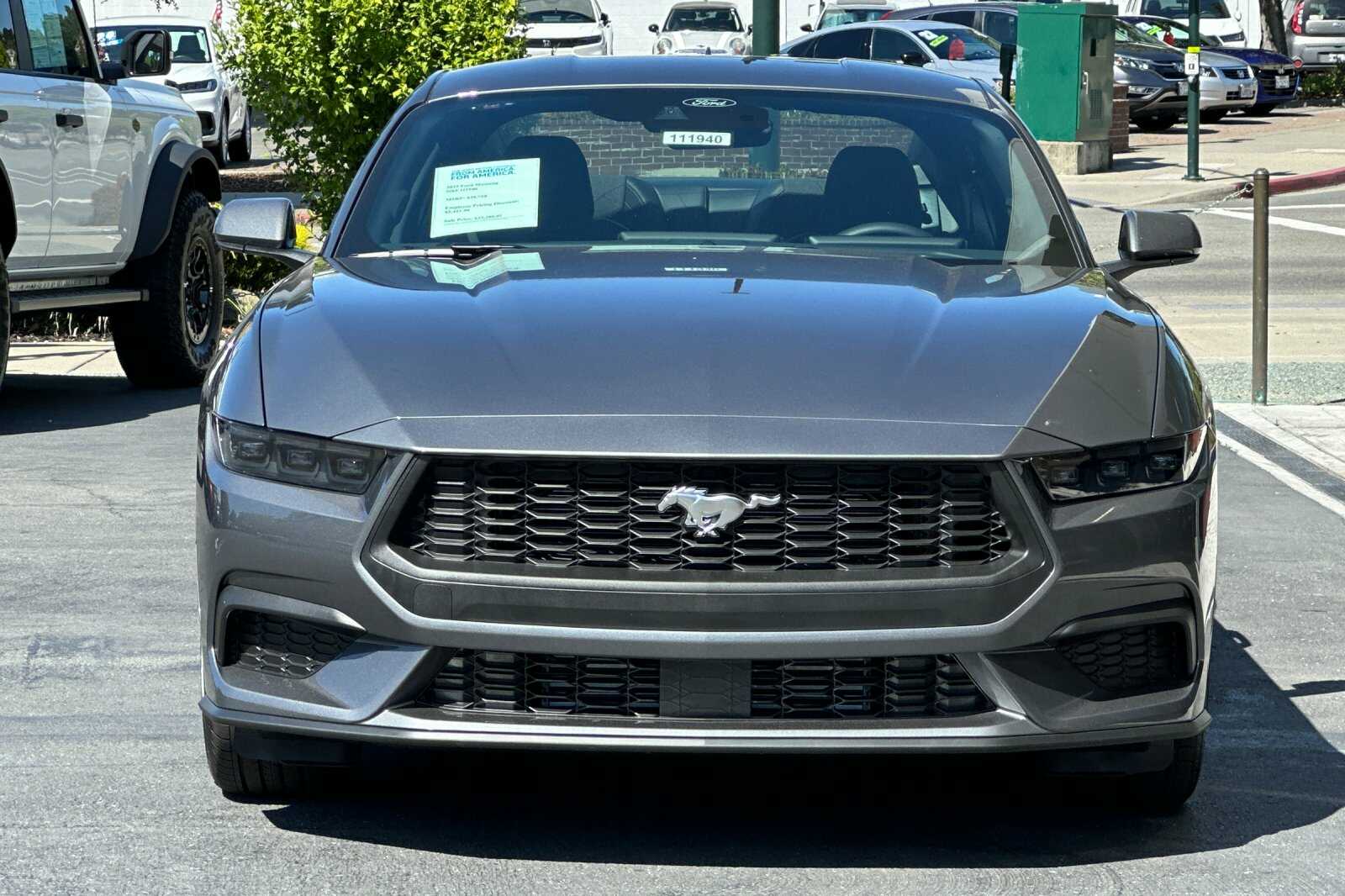 2025 Ford Mustang EcoBoost Fastback - Photo 6