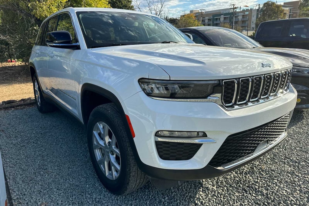 Used 2023 Jeep Grand Cherokee Limited SUV