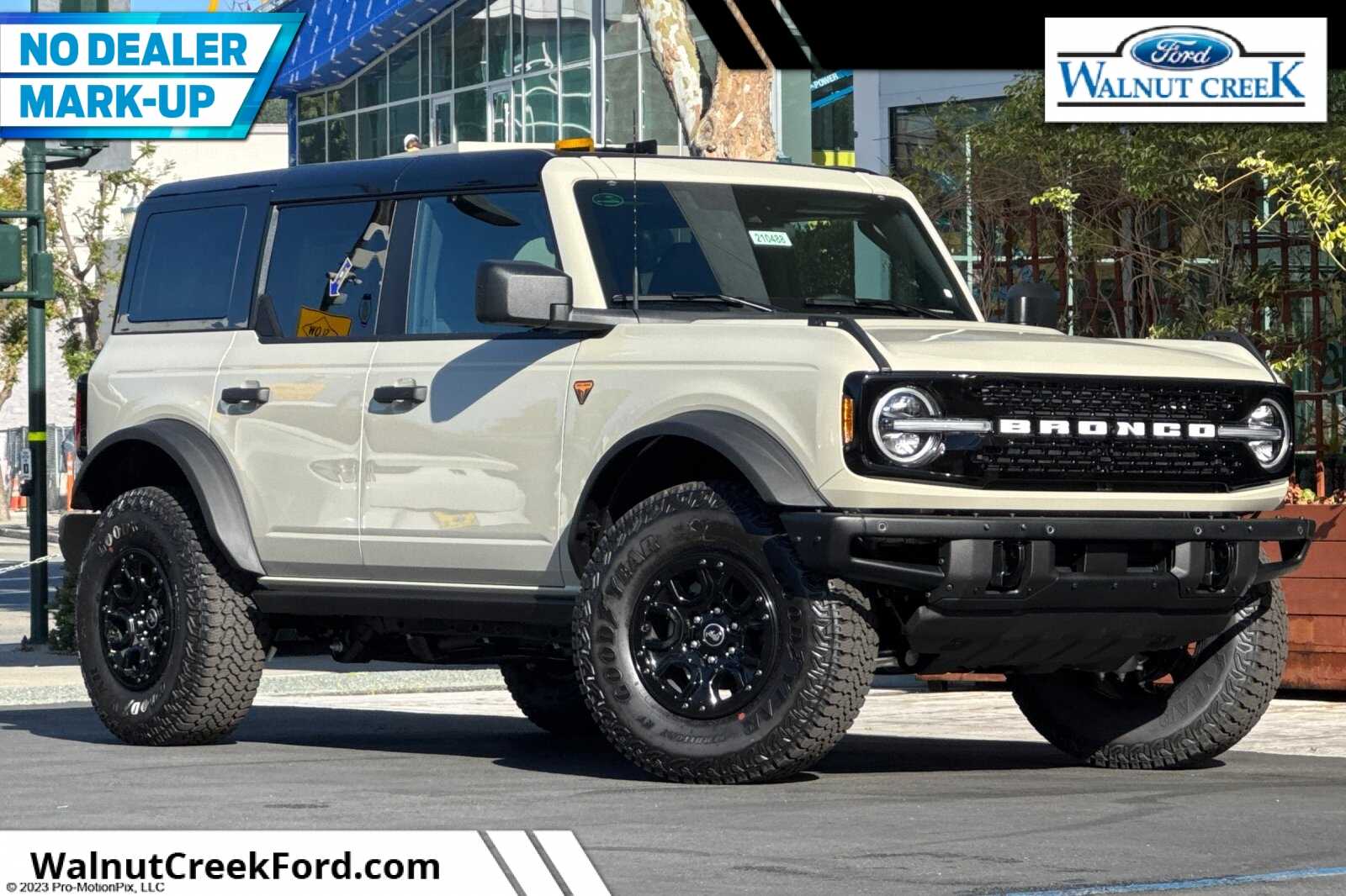 2026 Ford Bronco Badlands 4x4's photo