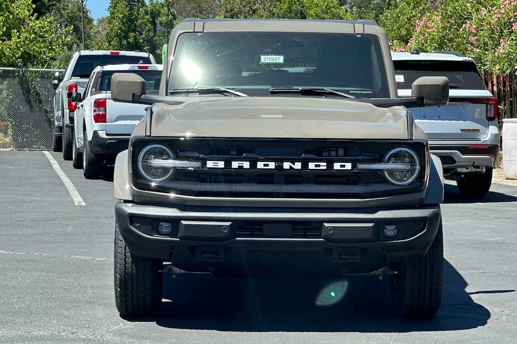 New 2026 Ford Bronco Outer Banks® SUV