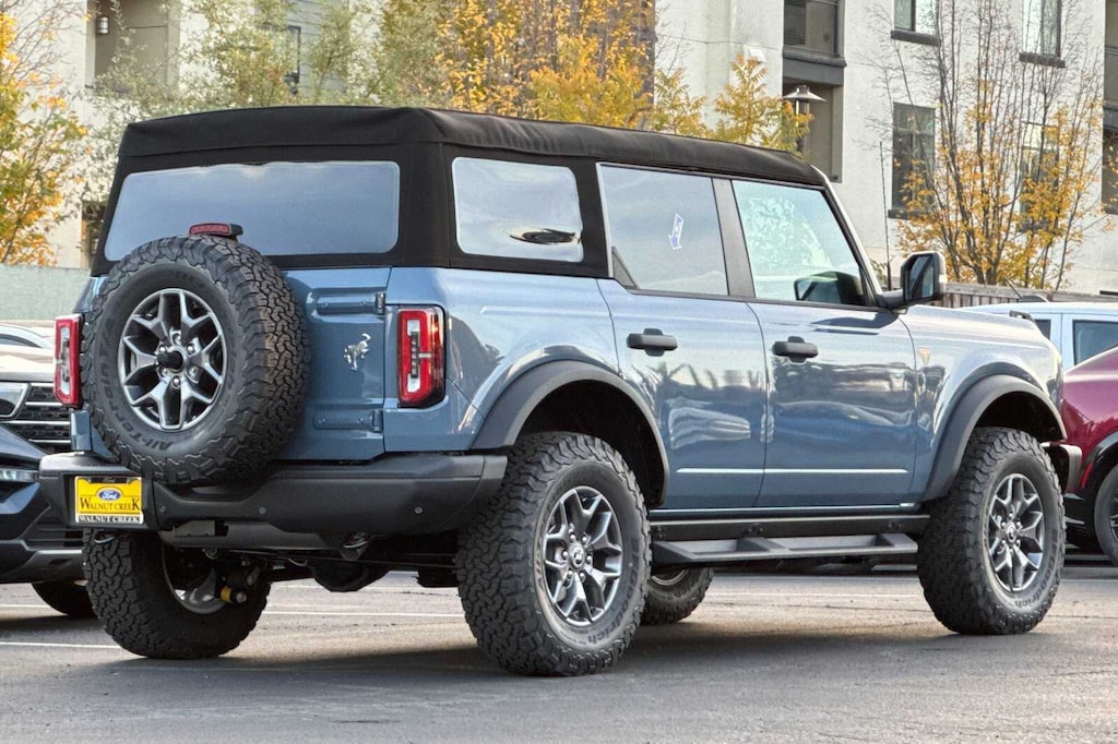 New 2025 Ford Bronco Badlands SUV