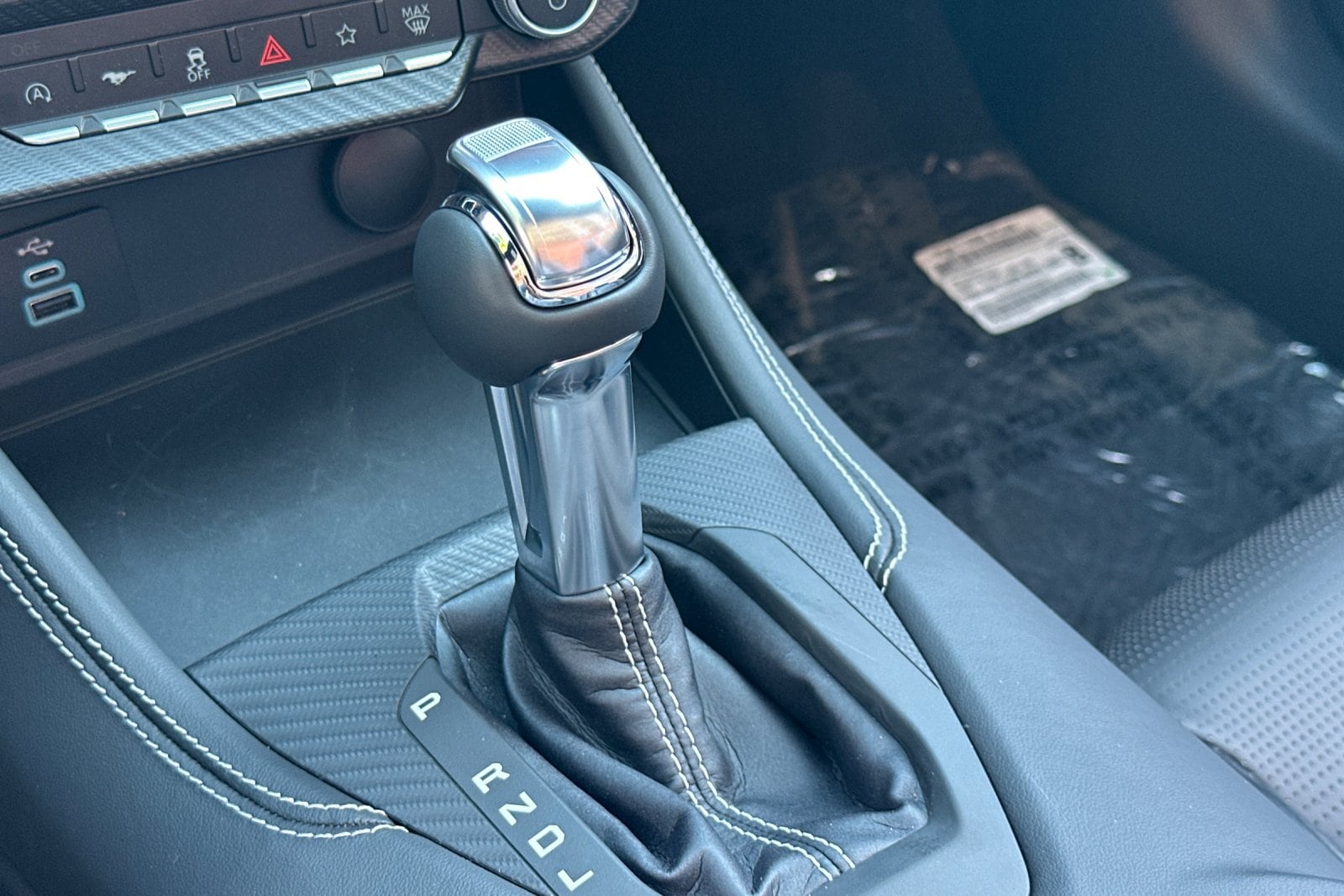 2025 Ford Mustang EcoBoost Premium Convertible - Photo 18