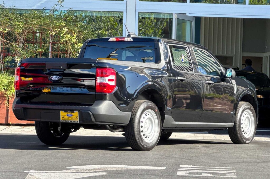 New 2026 Ford Maverick XL TRUCK