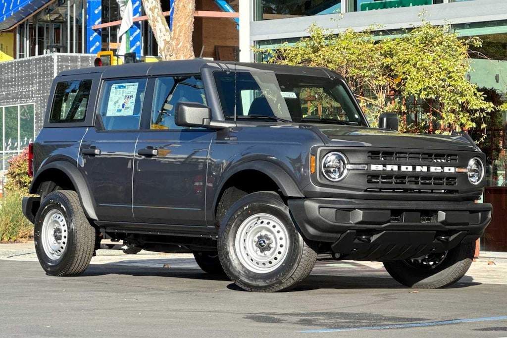 New 2026 Ford Bronco Base SUV