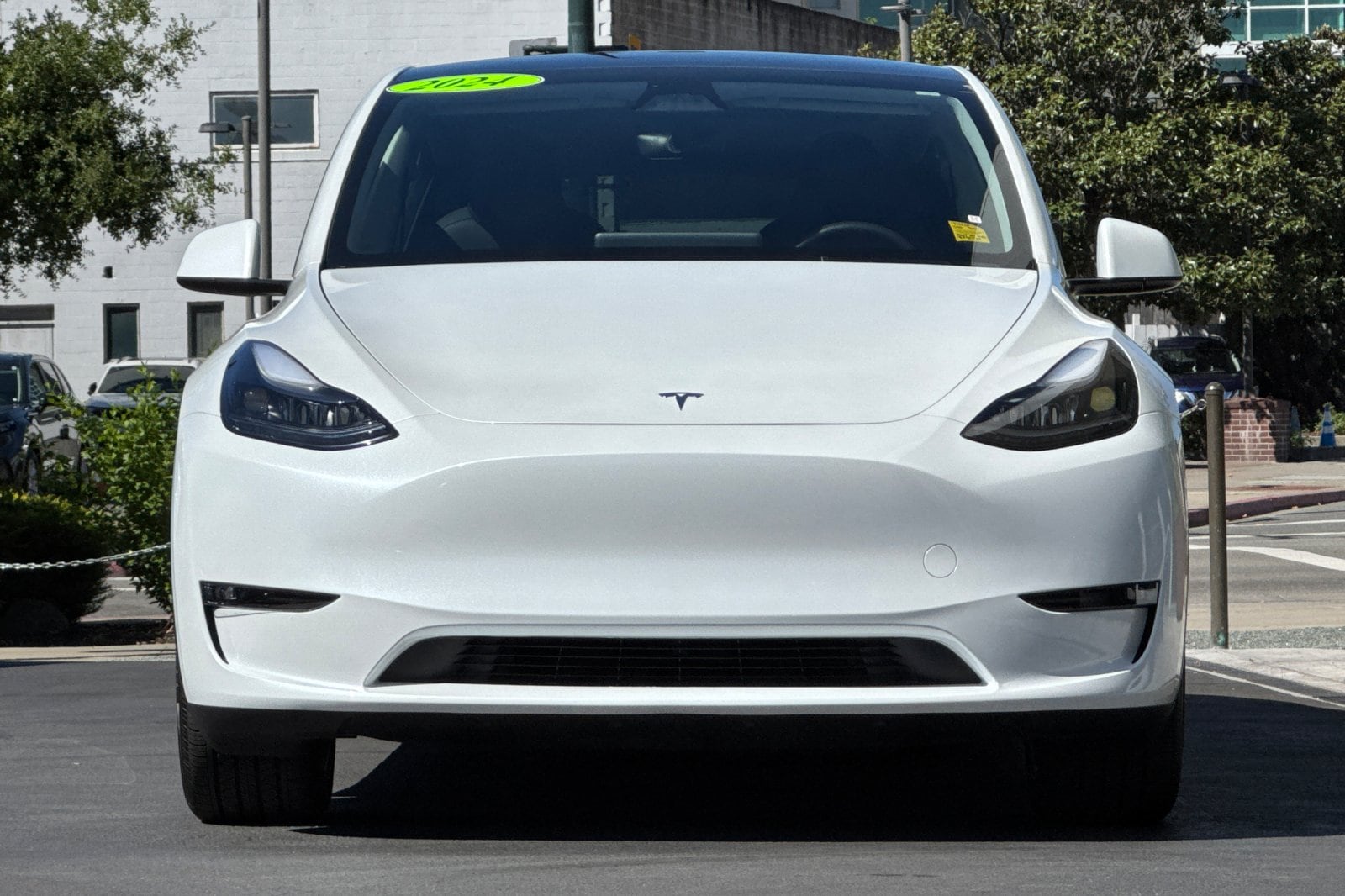2024 Tesla Model Y Long Range 4D Sport Utility photo 5