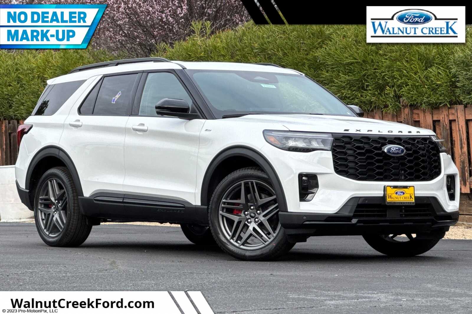 2026 Ford Explorer ST-LINE 4WD's photo
