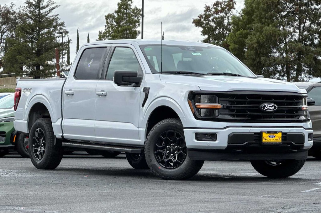 New 2025 Ford F-150 XLT TRUCK