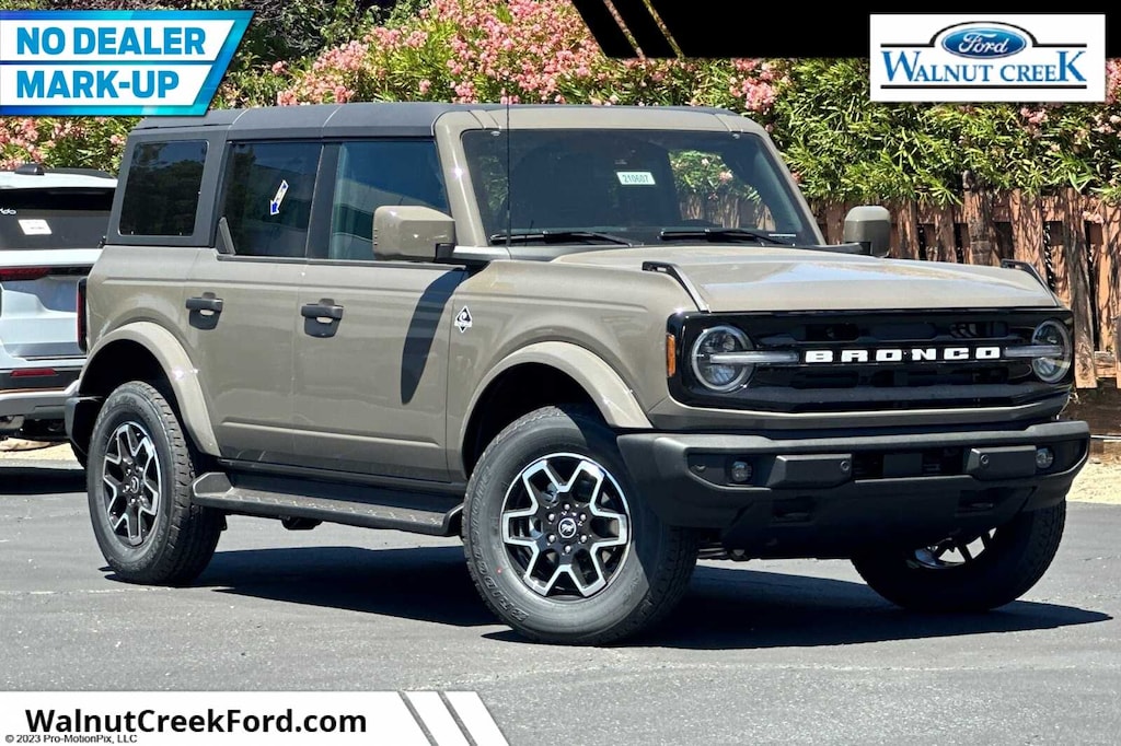 New 2026 Ford Bronco Outer Banks® SUV