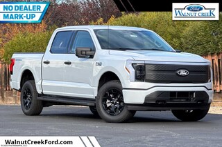 2025 Ford F-150 Lightning XLT TRUCK