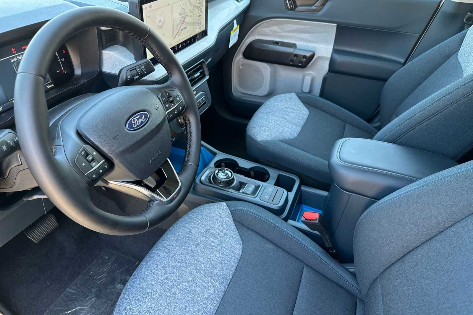 2025 Ford Maverick XLT - Photo 7