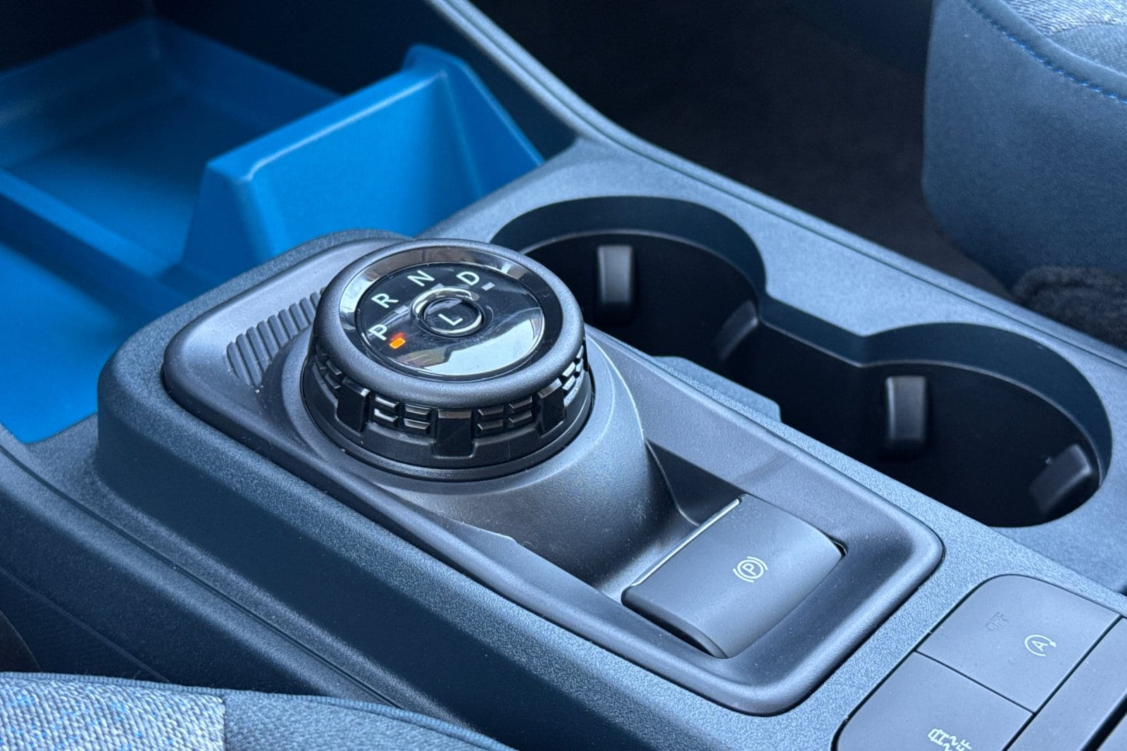 2025 Ford Maverick XLT - Photo 17