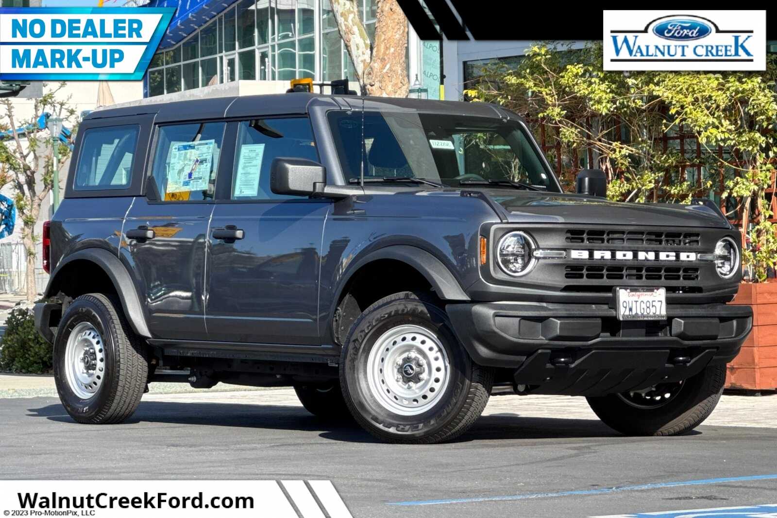 2025 Ford Bronco Base 4x4's photo