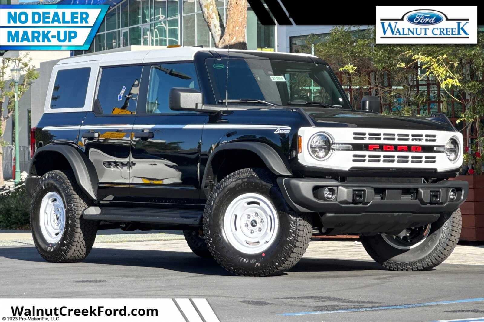 2026 Ford Bronco Heritage Edition 4x4's photo