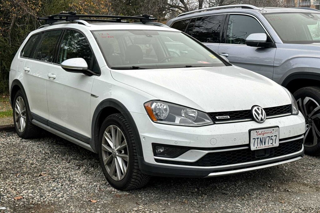 Used 2017 Volkswagen Golf Alltrack TSI SE Wagon