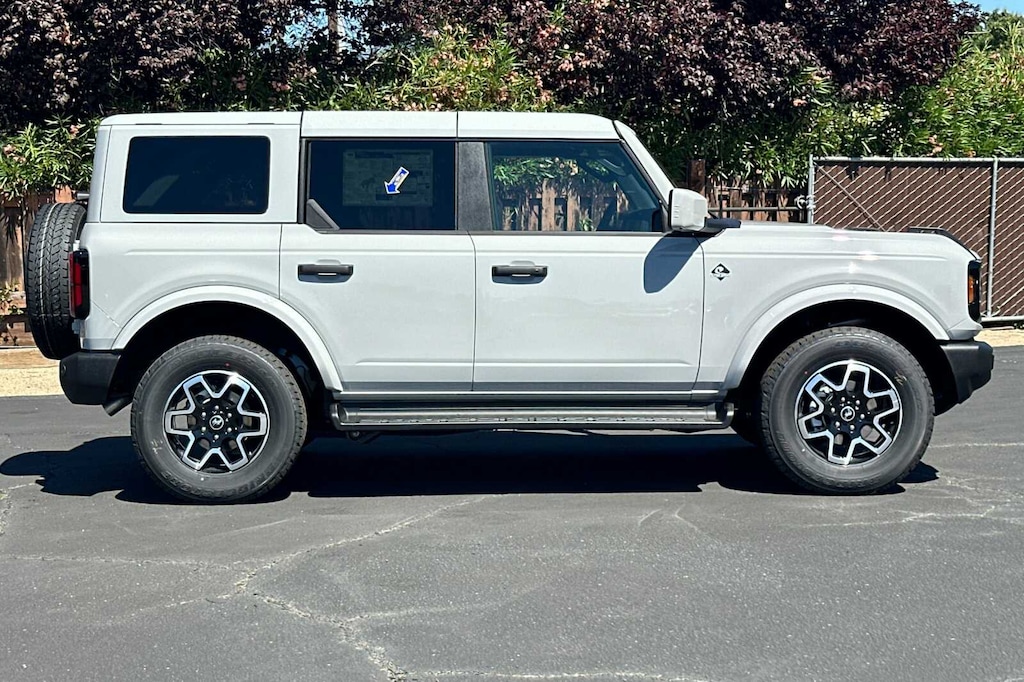 New 2026 Ford Bronco Outer Banks® SUV